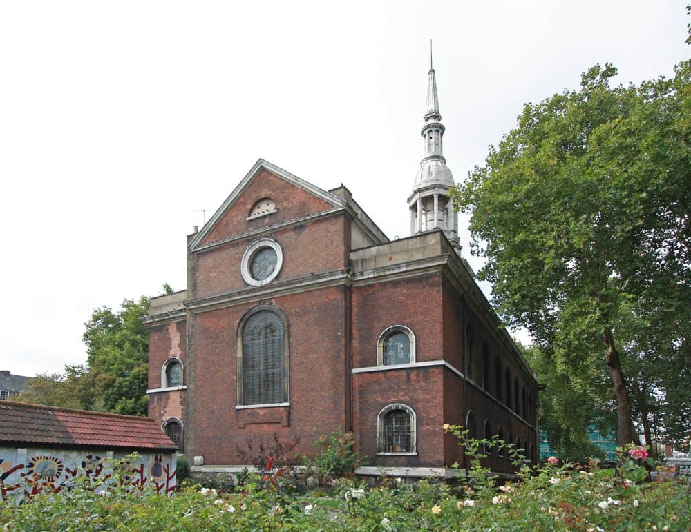 St Leonard, Shoreditch High Street, Shoreditch - geograph.org.uk - 2624825